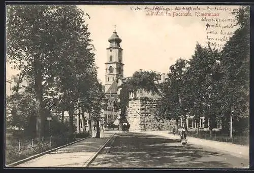 AK Lindau im Bodensee, Römermauer mit Strassenpartie