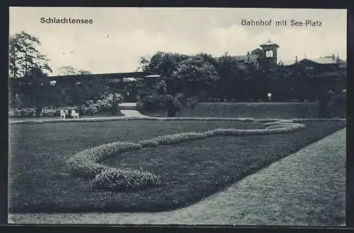 AK Berlin-Schlachtensee, Bahnhof mit See-Platz