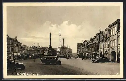 AK Josefstadt, Namesti, Platzansicht mit Denkmal, Geschäfte, Autos