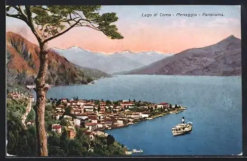 AK Menaggio /Lago di Como, Panoramablick auf Ort und See