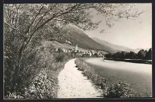 AK Samedan /Engadin, Ortsansicht vom Fluss aus