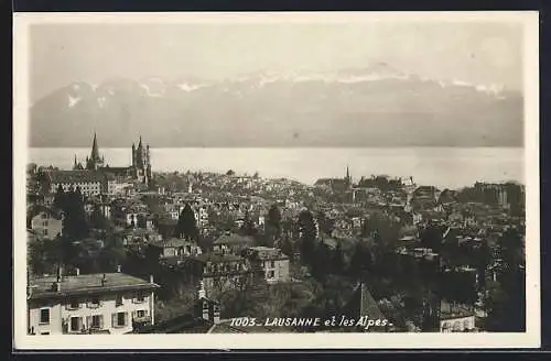 AK Lausanne, Vue générale et les Alpes