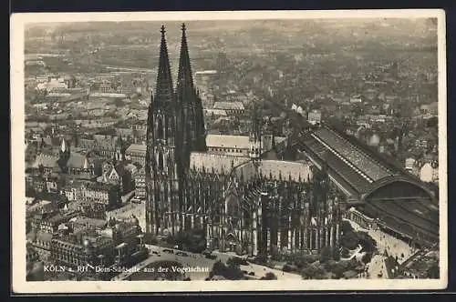 AK Köln a. Rhein, Dom, Südseite vom Flugzeug aus