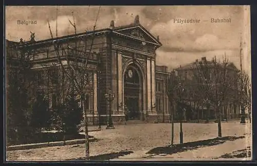 AK Belgrad, Bahnhofsgebäude mit Strasse