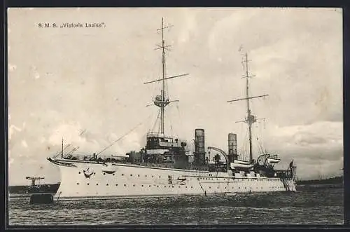 AK Kriegsschiff S. M. S. Victoria Louise vor Anker liegend