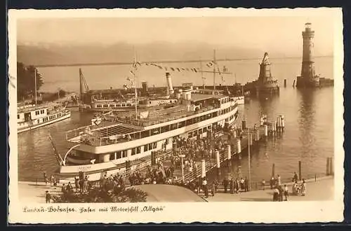 AK Lindau, Hafen mit Motorschiff Allgäu & Passagieren