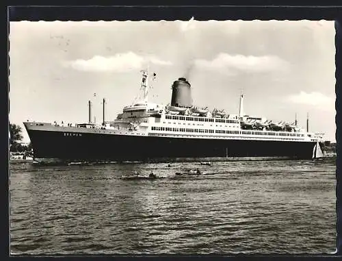 AK Passagierschiff TS Bremen vor Land, Norddeutscher Lloyd