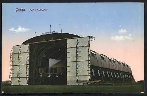 AK Gotha, Zeppelin im Luftschiffhafen