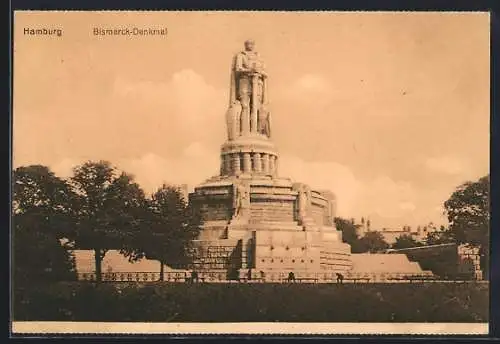 AK Hamburg-St.Pauli, Blick aufs Bismarck-Denkmal