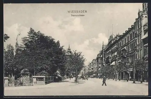 AK Wiesbaden, Blick in die Taunusstrasse