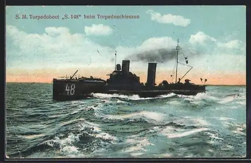 AK Kriegsschiff S.M. Torpedoboot S.148 beim Torpedoschiessen auf dem Meer