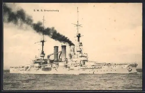 AK Kriegsschiff SMS Braunschweig nimmt Fahrt auf