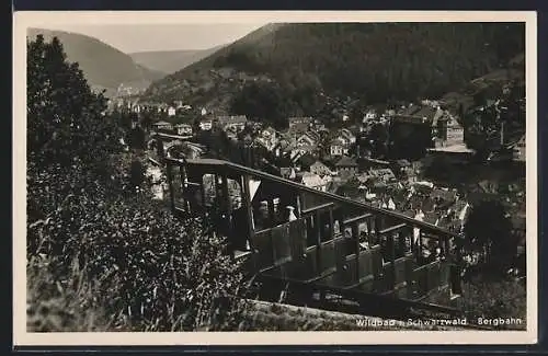 AK Wildbad /Schwarzwald, Bergbahn und Ortsansicht