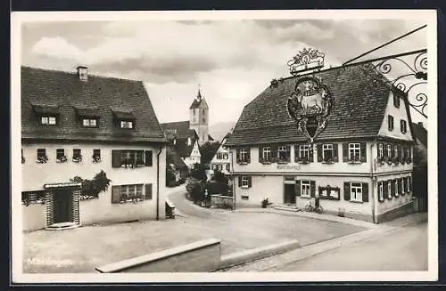 AK Mössingen, Strassenpartie mit Rathaus und Schild von Gasthaus