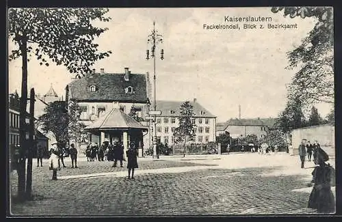 AK Kaiserslautern, Fackelrondell und Blick zum Bezirksamt