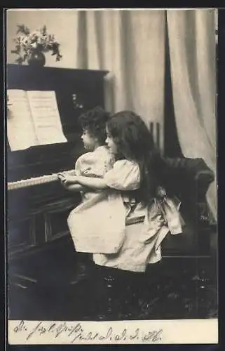 AK Knabe und Mädchen am Klavier