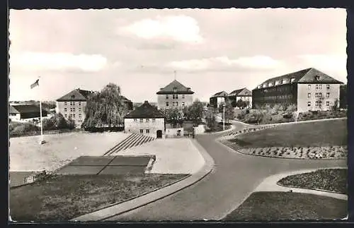 AK Niederlahnstein, Bruchmüller-Deines Kaserne mit Strassenpartie