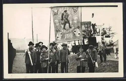 Foto-AK Hörden / Murgtal, Fastnacht 1936, Faschingsumzug