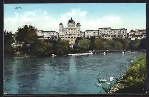 AK Bern, Ortsansicht vom Fluss aus