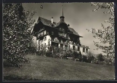 AK Goldiwil ob Thun, Hotel Waldpark zur Zeit der Baumblüte