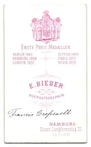 Fotografie E. Bieber, Hamburg, Neuer Jungfernstieg 20, Francis Cresswell mit Gemme und Hochsteckfrisur