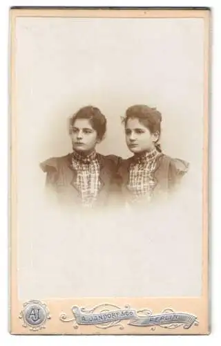 Fotografie A. Jandorf &amp Co., Berlin, Belle-Alliance-Str. 1, Luise und Marie Bölke im Januar 1899