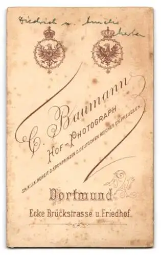 Fotografie C. Baumann, Dortmund, Ecke Brückstrasse und Friedhof, Friedrich und Amelie Herber im Porträt