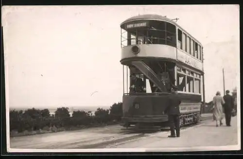 Fotografie M. J. O'Connor, Ansicht Grimsby, Strassenbahn Doppeldecker-Triebwagen Nr. 8