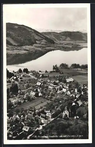 AK Steindorf am Ossiachersee, Ortschaft mit Julische Alpen aus der Vogelschau gesehen