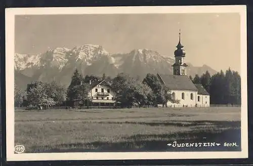 AK Judenstein, Totalansicht mit Kirche und Bergpanorama