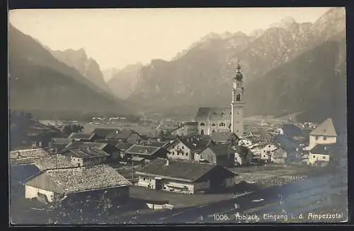 AK Toblach, Ortsansicht mit Eingang in das Ampezzotal