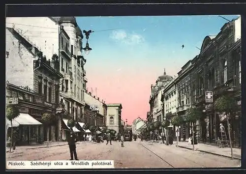 AK Miskolc, Szechenyi-utca a Weidlich palotaval