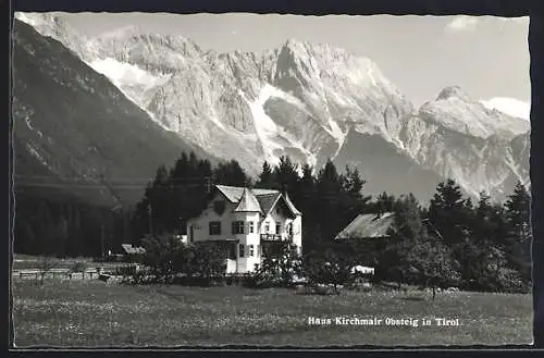 AK Obsteig in Tirol, Haus Kirchmair mit Umgebung u. Bergpanorama