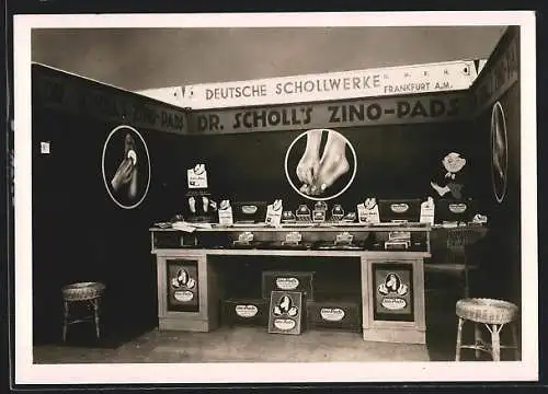 AK Frankfurt /Main, Reichsfachausstellung des Deutschen Drogisten-Verbandes 1929, Stand der Deutschen Scholl-Werke GmbH