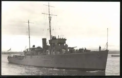 Fotografie John Clarkson, Longton, Kriegsschiff H.M.S. Hussar der British Royal Navy