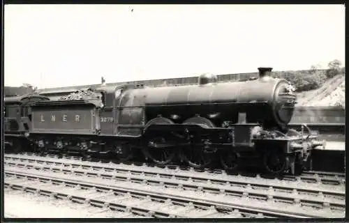 Fotografie britische Eisenbahn LNER, Dampflok, Tender-Lokomotive Nr. 3279