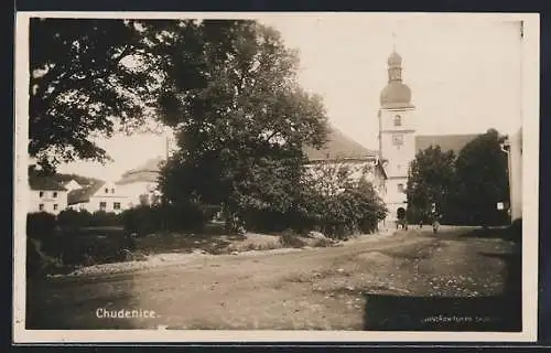 AK Chudenice, Blick zur Kirche