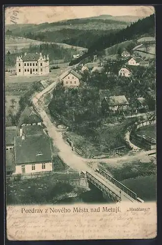 AK Nové Mesto nad Metují, Hradcany, Ortsansicht aus der Vogelschau