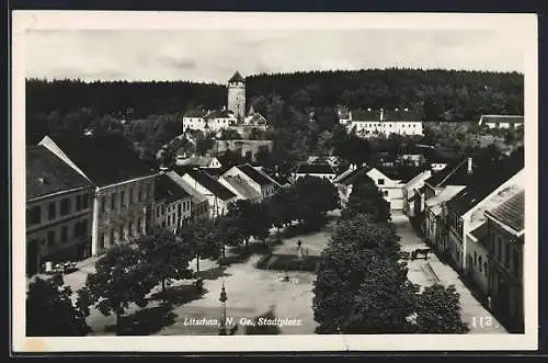 AK Litschau, Stadtplatz mit Denkmal und Pferdewagen