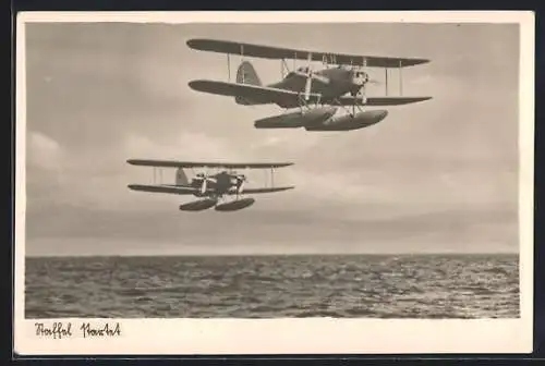 AK Wasserflugzeug-Staffel im Formationsflug