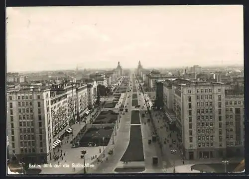 AK Berlin, Blick auf die Stalinallee