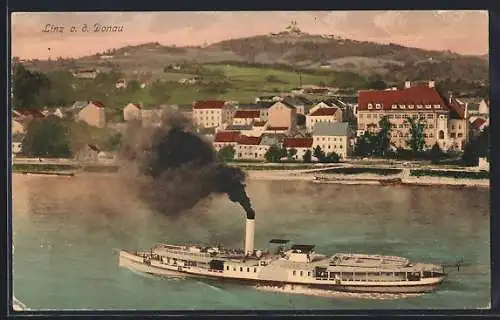 AK Linz a. d. Donau, Uferpartie mit Dampfer