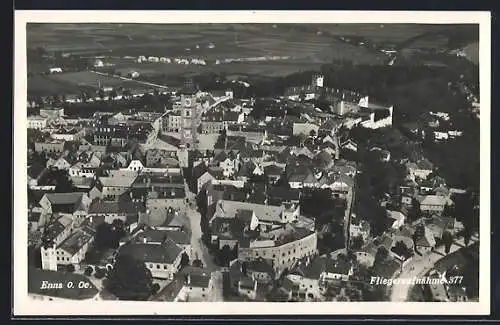 AK Enns /O. Oe., Teilansicht mit Strassenpartie, Fliegeraufnahme