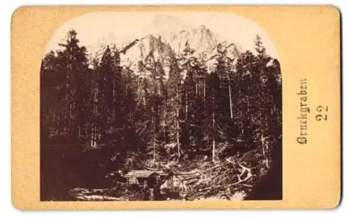 Fotografie Adalbert Kurka, Eisenerz, Ansicht Raabs an der Thaya, Blick in den Bruckgraben mit Holzhütte