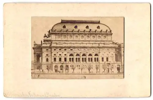 Fotografie unbekannter Fotograf, Ansicht Prag, Blick auf das böhmische Nationaltheater