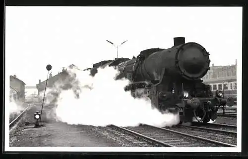 Fotografie unbekannter Fotograf, Ansicht Wien, ÖBB österreichische Eisenbahn, Dampflok, Lokomotive