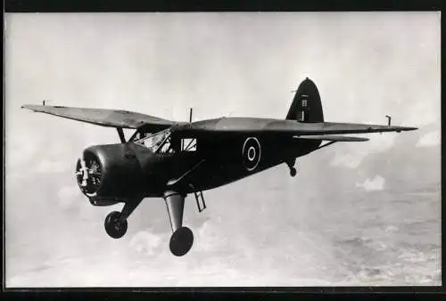 Fotografie Flugzeug Hochdecker der Royal Airforce Kennung 63