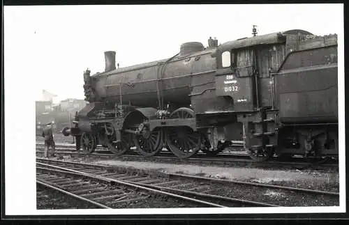 Fotografie ÖBB österreichische Eisenbahn, Dampflok, Tender-Lokomotive Nr. 010.32 Vorheizanlage