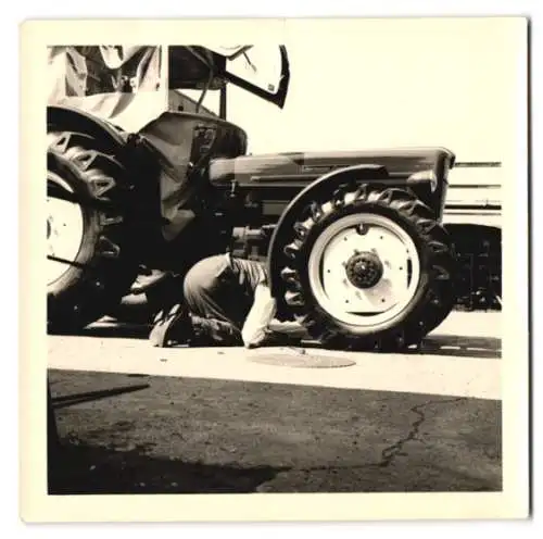 210 Fotografien Werkfotos, Ansicht Aulendorf / Oberschwaben, HELA Schlepperfabrik Hermann Lanz, Traktor - Fabrikation