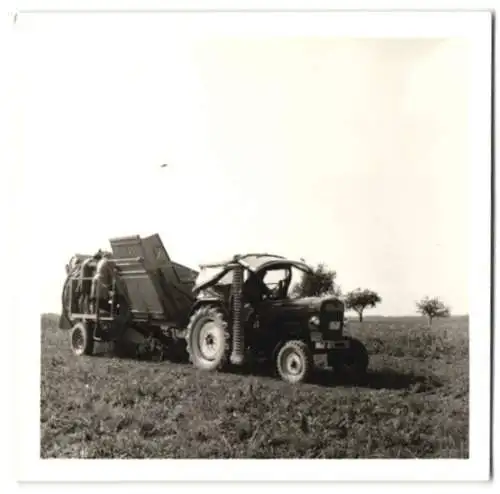 210 Fotografien Werkfotos, Ansicht Aulendorf / Oberschwaben, HELA Schlepperfabrik Hermann Lanz, Traktor - Fabrikation